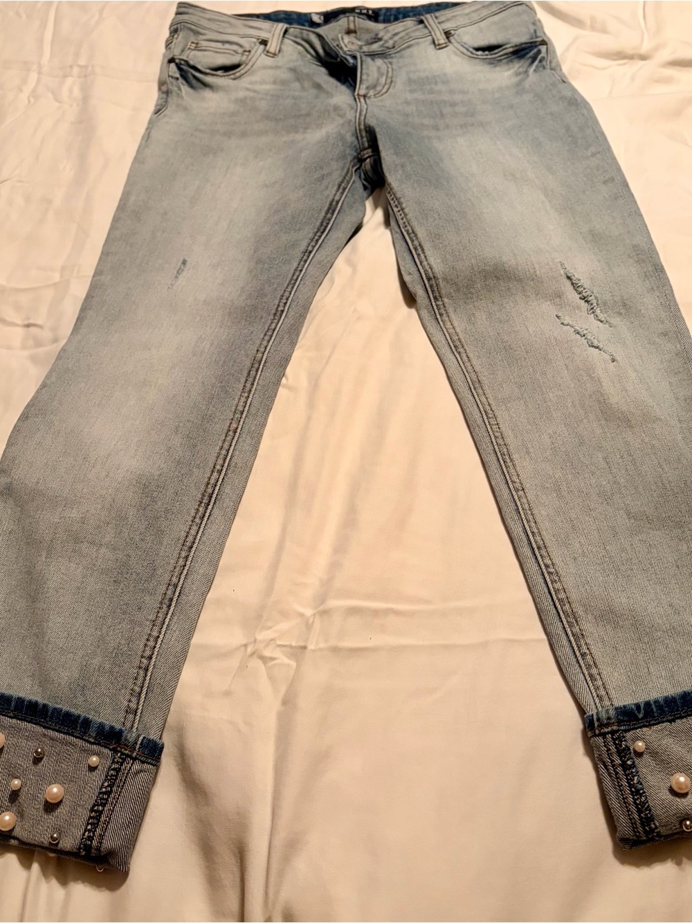 Kut from the Kloth Light Blue Ankle Jeans with Pearl Cuffs